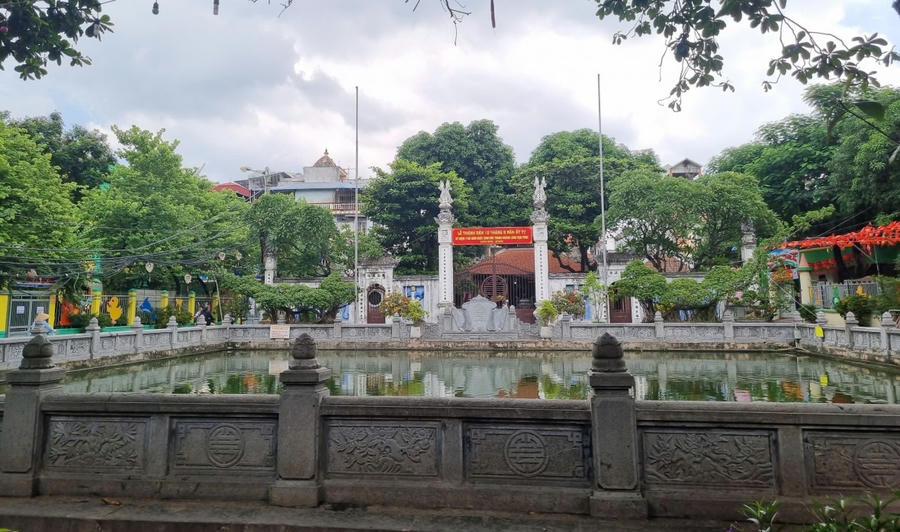 Đình Vạn Phúc nơi nuôi dưỡng "linh hồn" làng nghề.