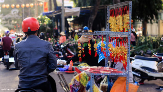 Kh&aacute;m ph&aacute; chợ hoa ở Đắk Lắk trước ng&agrave;y tết Đinh Dậu 2017
