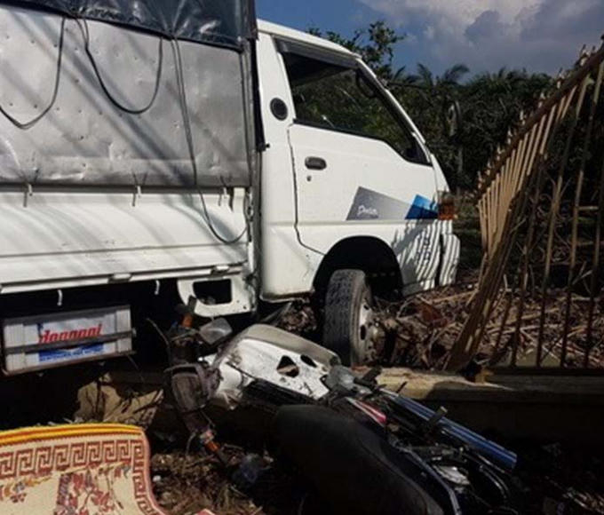 Hiện trường vụ tai nạn nghiêm trọng.