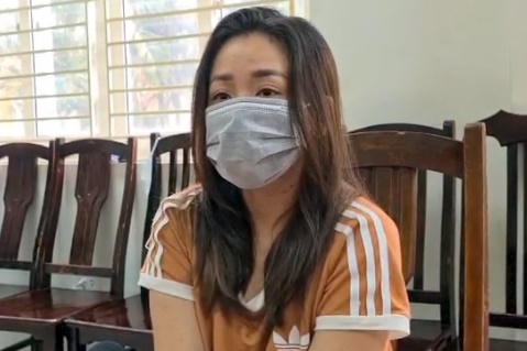 Trương Thị Mỹ Hằng tại cơ quan Công an.