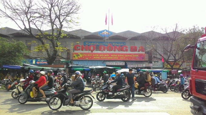 Chợ Đông Ba Huế (Ảnh: PV Đăng Hậu chụp ngày 30 Tết)
