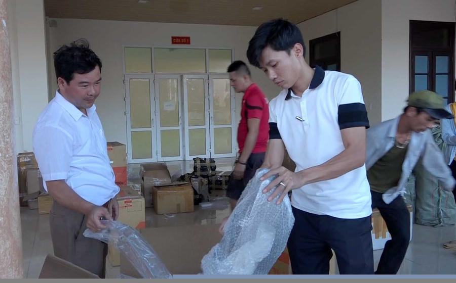 Lực lượng Công an kiểm tra những mặt hàng không có giấy tờ chứng minh hợp pháp