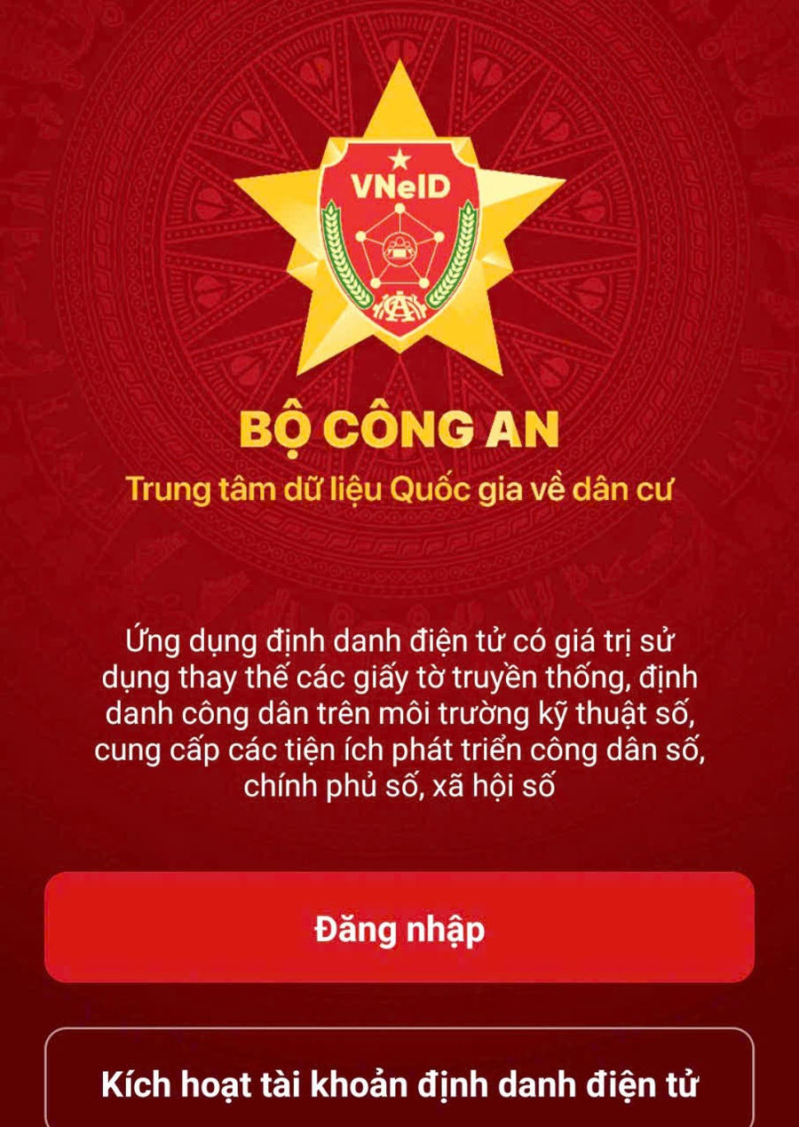 Công an thành phố Hà Nội thông báo tạm dừng tiếp nhận hồ sơ một số thủ tục hành chính trên VNeID.