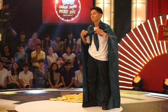 Lệ Rơi phiên bản hài gây ấn tượng bởi sự hồn nhiên.