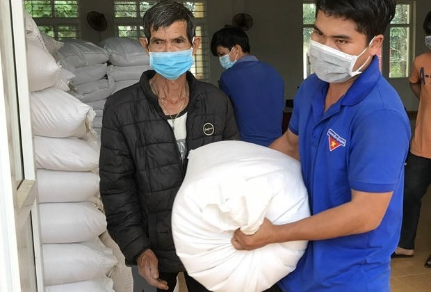 Chính phủ hỗ trợ gạo cho 2 tỉnh trong thời gian giáp hạt