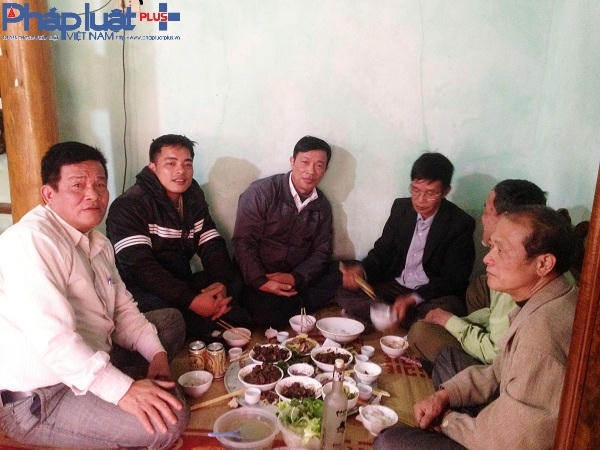 Năm mới, nếu không ăn thịt chó thì sẽ không gặp may mắn.