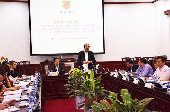 Bộ trưởng Mai Tiến Dũng chuyển lời khen ngợi của Thủ tướng Chính phủ dành cho Bộ Tư pháp.