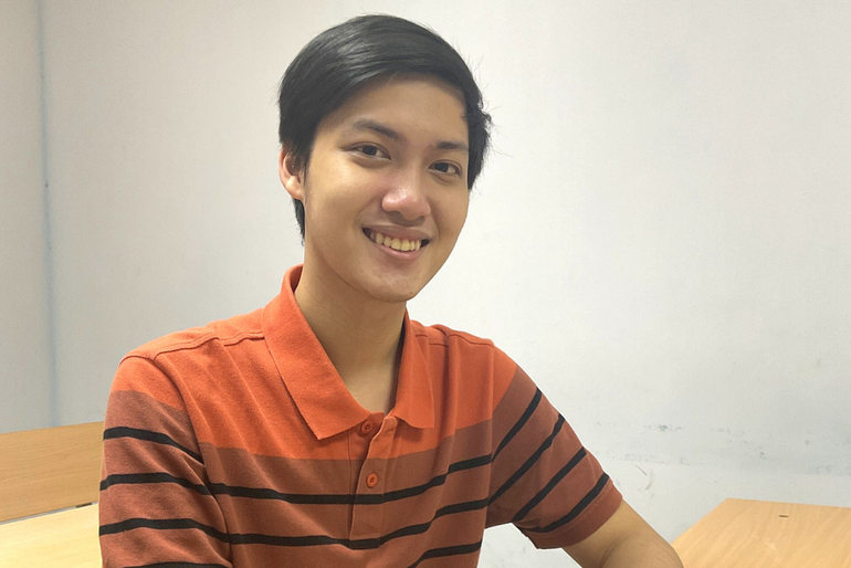 Hoàng Huy Tú sinh năm 2001 tại Huế.