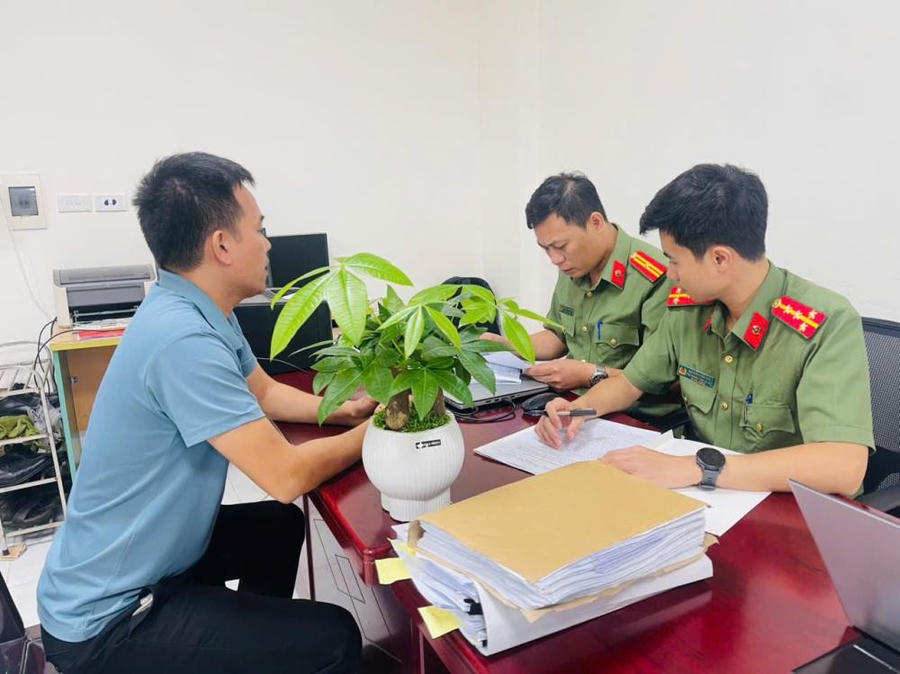 Đối tượng Đặng Văn Cảnh tại Cơ quan CSĐT - Ảnh Công an Nghệ An.