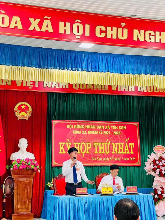 Ông Nguyễn Bá Khuyến - Bí thư Đảng ủy, Chủ tịch HĐND xã Yên Sơn.