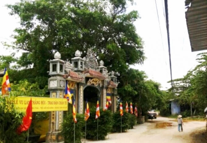Cổng chùa Thanh Lam nơi xảy ra vụ việc.