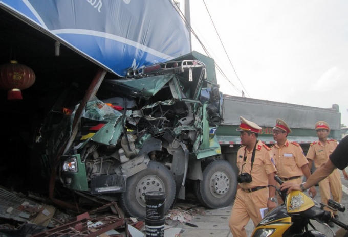 Lực lượng chức năng đã có mặt tại hiện trường để xử lý.