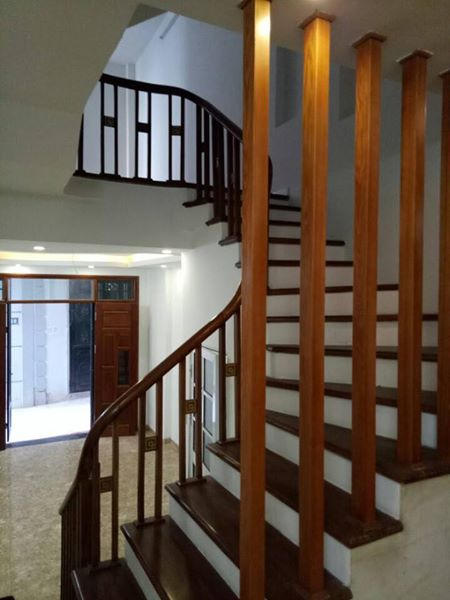 Nhà được thiết kế đẹp và hiện đại theo phong cách Châu Âu