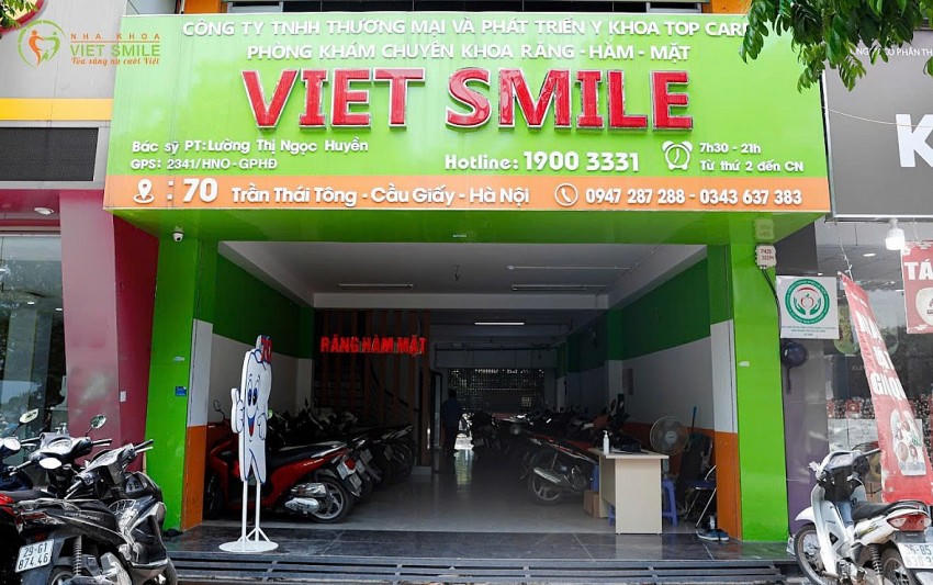 Tước giấy phép hoạt động Phòng khám Răng Hàm Mặt Việt Smile do vượt quá chuyên môn. Ảnh nhakhoavietsmile.com