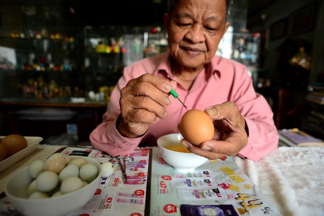 Sau gần 20 năm gắn bó với môn nghệ thuật, ông Tâm tạo ra hơn 1.000 tác phẩm.