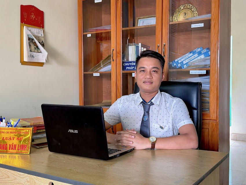 Luật sư Hoàng Văn Linh.