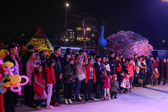 Kh&ocirc;ng kh&iacute; Tết c&oacute; một kh&ocirc;ng hai tại c&aacute;c khu vui chơi giải tr&iacute; Sun World