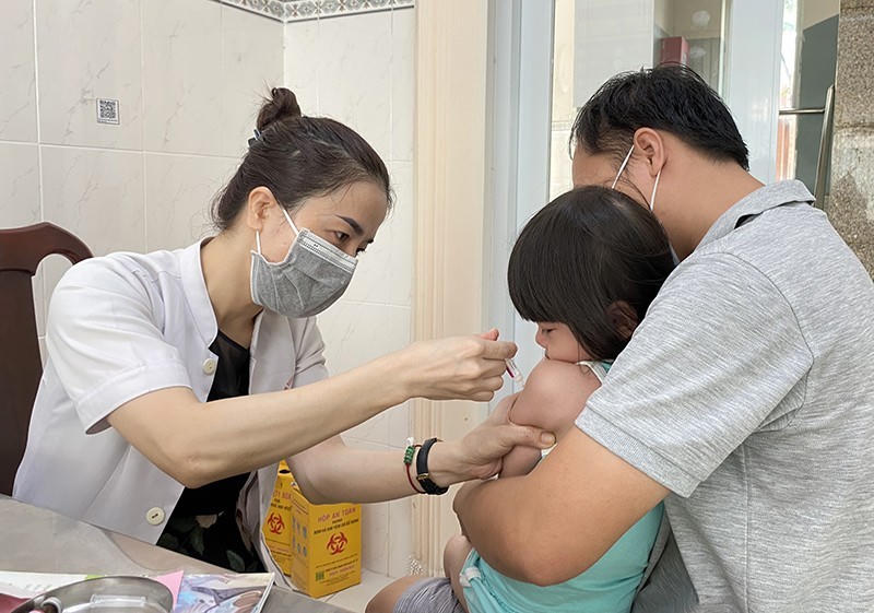 Đến năm 2027, mỗi trạm y tế xã có ít nhất 4-5 bác sĩ phục vụ nhân dân. (Hình minh hoạ)
