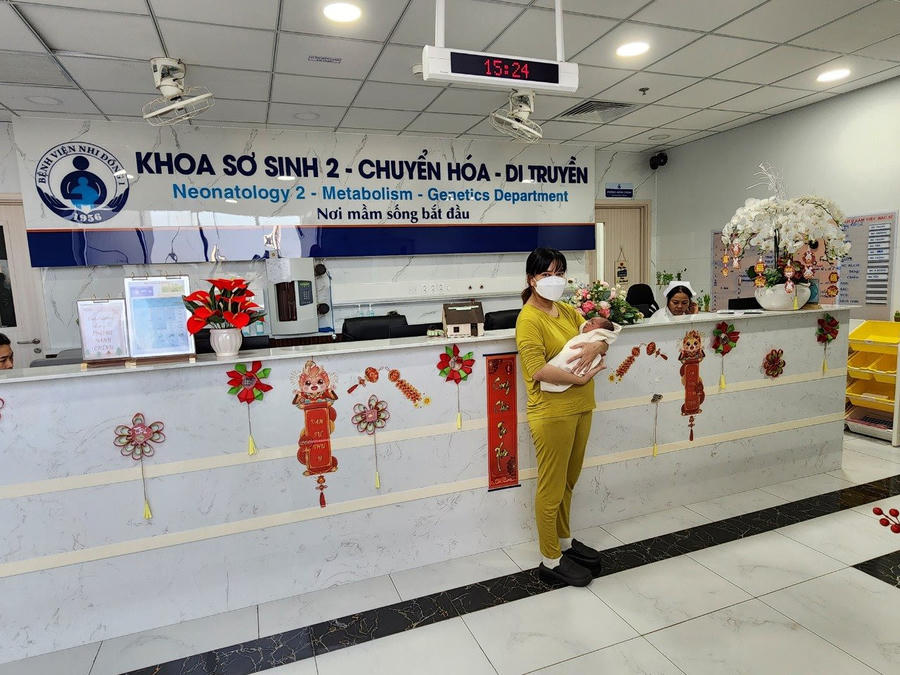 xuat-vien-em-be-thong-tim