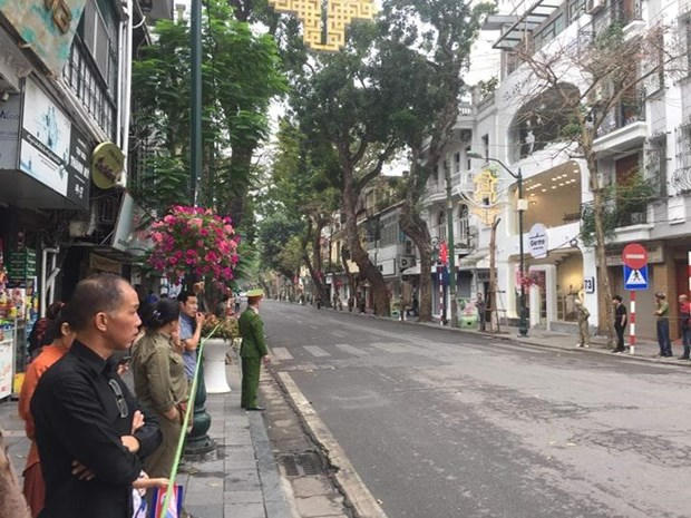 &nbsp;02/03/2019 09:17&nbsp;Tuyến đường từ kh&aacute;ch sạn Melia tới khu vực Quảng trưởng Ba Đ&igrave;nh đang được phong tỏa để phục vụ đo&agrave;n xe của &ocirc;ng Kim Jong-un.