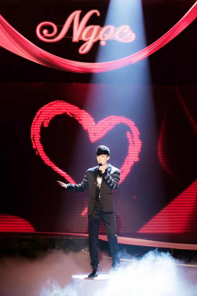 Nathan Lee khoe vẻ điển trai cạnh hoa hậu H'Hen Ni&ecirc;