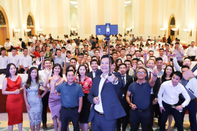 Hệ thống đại lý ủy quyền hùng hậu của CenHomes