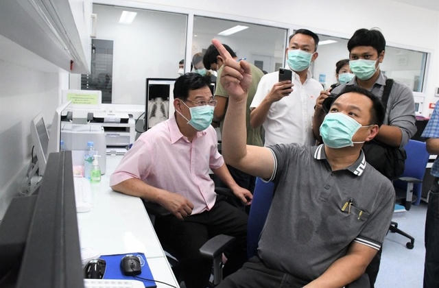 Thái Lan chữa khỏi viêm phổi nCoV bằng hỗn hợp thuốc trị cúm và HIV
