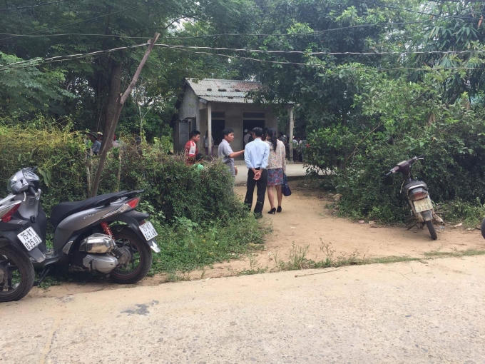 Người thân đau buồn trước cái chết của 2 mẹ con.