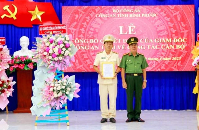 Thượng tá Lê Tiến Huyên được bổ nhiệm giữ chức Trưởng công an huyện Bù Đốp