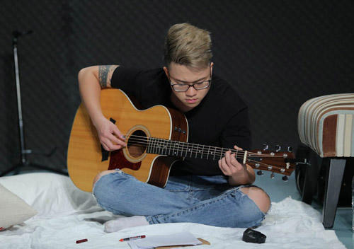 Lê Thiện Hiếu không buồn khi 1+1 bị chê tơi tả.