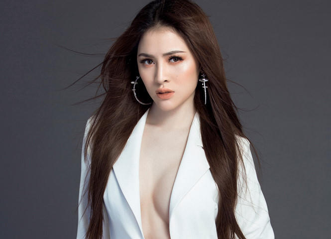 Thư Dung vừa bị Ban tổ chức 'Người mẫu Thời trang Việt Nam 2018' tước danh hiệu Á quân 1 của cuộc thi. (Ảnh: Thế giới Văn hóa)