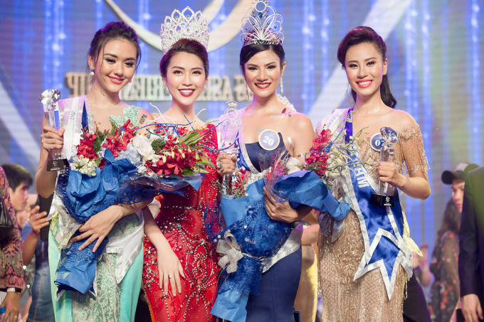 Hoa hậu Tường Linh diện váy đỏ rực tại chung kết Hoa hậu Hữu Nghị ASEAN 2017