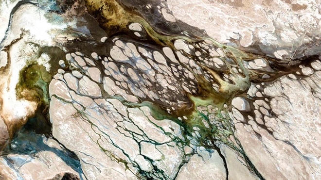 Dãy núi Andes, địa phận Argentina.