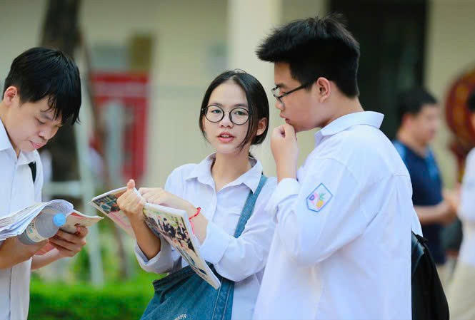 Bộ GD&ĐT giữ nguyên lịch thi tốt nghiệp THPT 2025 (Ảnh minh họa)