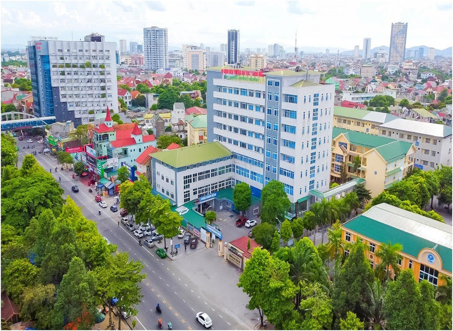 Trường Đại học Y khoa Vinh.