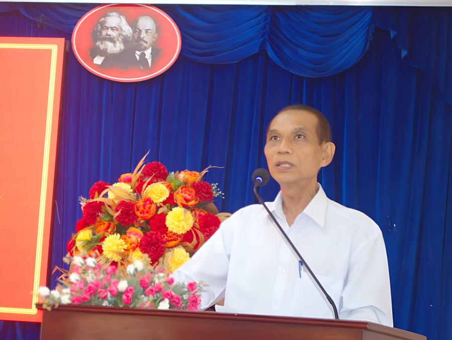 Ông Trần Minh Đức - Phó Giám đốc Sở Tư pháp (Phó Trưởng ban thường trực Ban Tổ chức cuộc thi), phát biểu bế mạc.