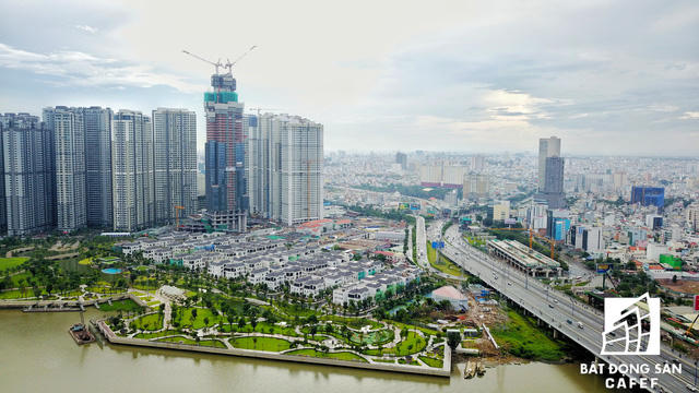 Tòa nhà đang được triển khai xây dựng đến tầng 50.