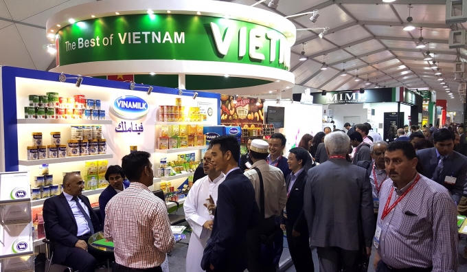 Đầu năm 2016, Vinamilk đã ký hợp đồng xuất khẩu các sản phẩm sữa bột cho trẻ em trị giá 12,5 triệu USD sang thị trường Trung Đông ngay trong ngày đầu tiên Hội chợ Gulfood 2016.