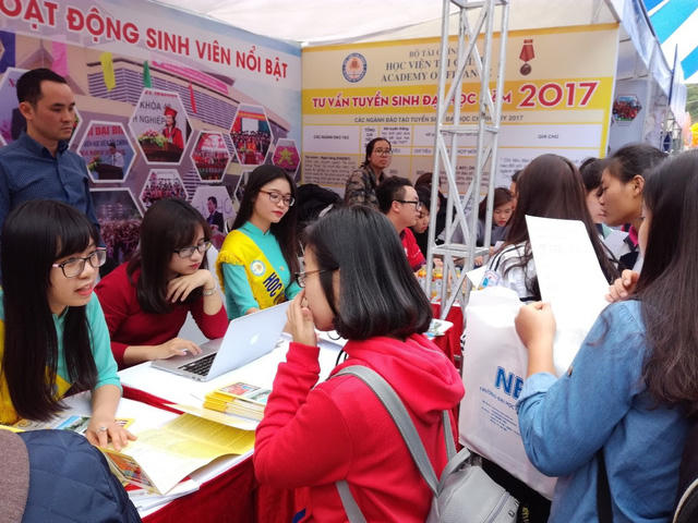 Hồ sơ đăng ký ưu tiên xét tuyển tại sở GDĐT trước ngày 20/5/2018.