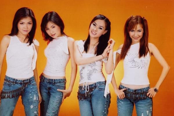 Phong cách ăn mặc của nhóm luôn tạo được trào lưu thời trang trong giới trẻ thời bấy giờ. Ảnh: internet.