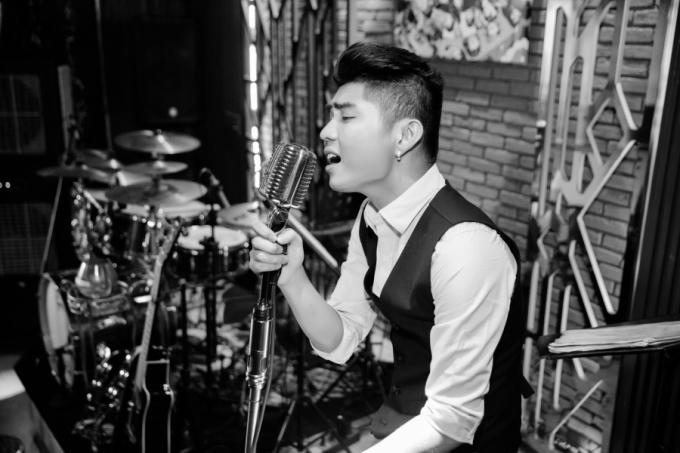 Ca khúc do ca sĩ, nhạc sĩ xứ Trung JJ Lin thể hiện. 