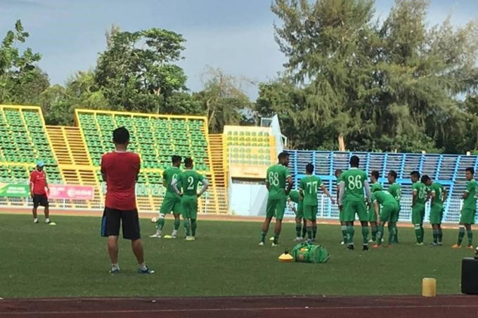 Một buổi tập của các cầu thủ XSKT Cần Thơ (ảnh: P.V)