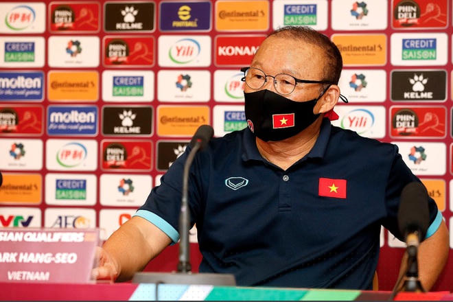 HLV Park Hang Seo nhận trách nhiệm về thất bại của đội tuyển Việt Nam.