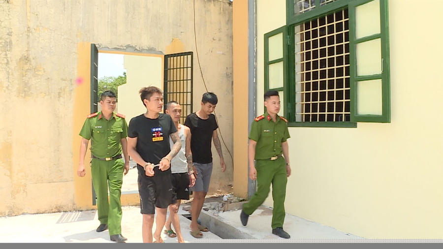 Các đối tượng bị bắt giữ.