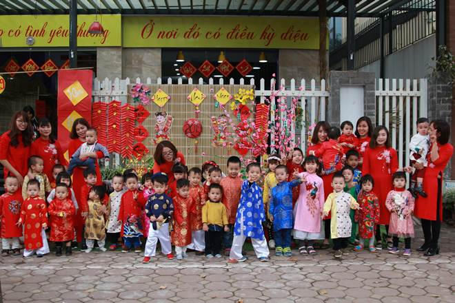 Trải nghiệm Tết truyền thống cho c&aacute;c b&eacute; tại Hội chợ Tết Xu&acirc;n y&ecirc;u thương