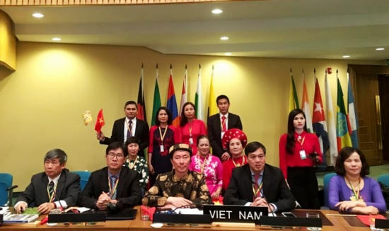 Đoàn Việt Nam tại Phiên họp Uỷ ban Liên Chính phủ về bảo vệ di sản văn hóa phi vật thể lần thứ 11 của UNESCO diễn ra tại thành phố Addis Ababa, Cộng hòa dân chủ Liên bang Ethiopia. (Ảnh: Báo Thế giới&amp;Việt Nam).