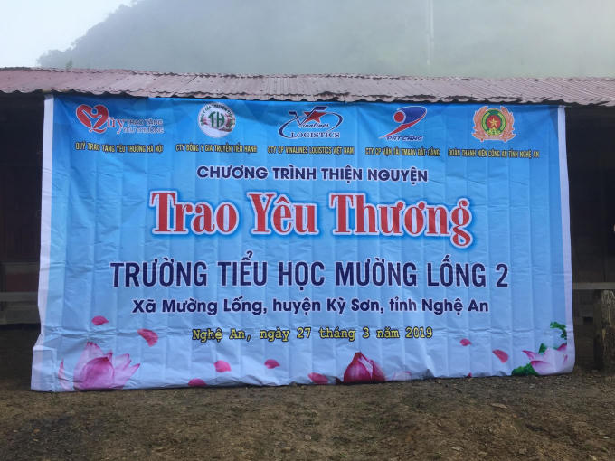 Chương trình thiện nguyện Trao tặng yêu thương phối hợp cùng với nhiều đơn vị, các nhà hảo tâm trong và ngoài nước