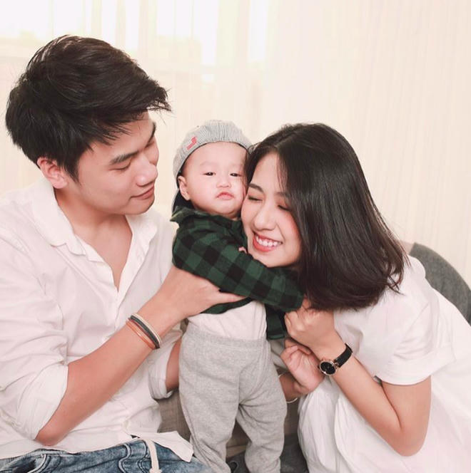 Gia đình 3 người hạnh phúc của Trang Lou - Tùng Sơn
