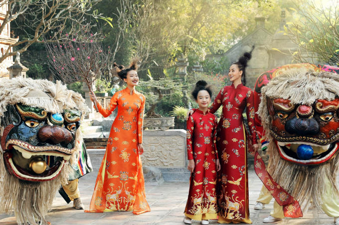 NTK La Sen Vũ ra mắt BST