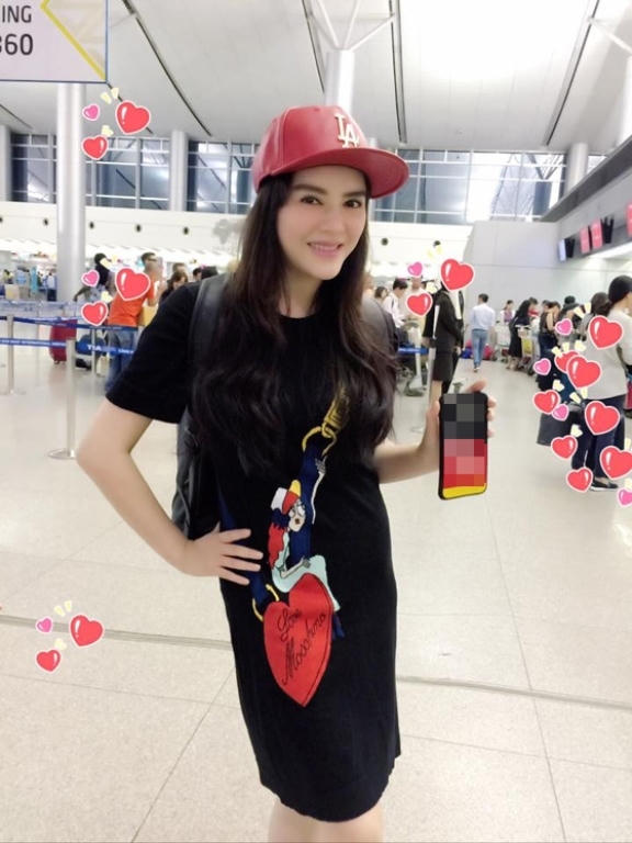 Ngỡ ngàng với vẻ đẹp giản dị, gần gũi của Lý Nhã Kỳ ngoài đời thường